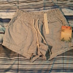 April kiss shorts
